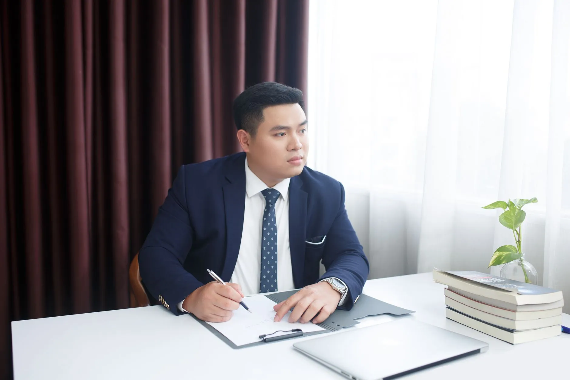 昆明企业弱电施工全流程解析：从现场勘查到桥架安装验收标准